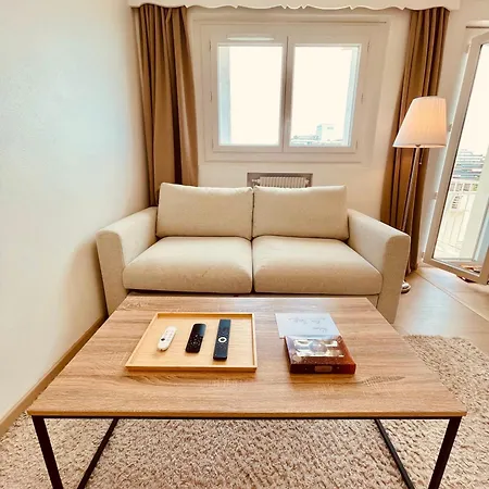 Des Pins Lägenhet *